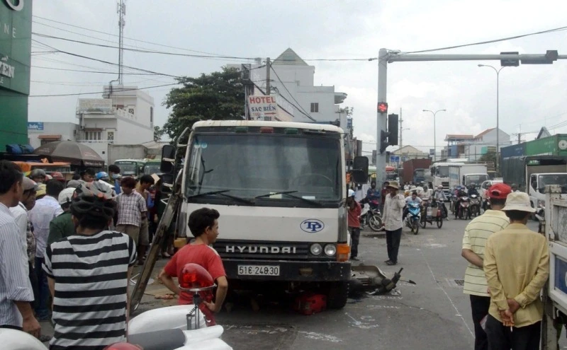 Vụ việc thu hút đông đảo người dân theo dõi.